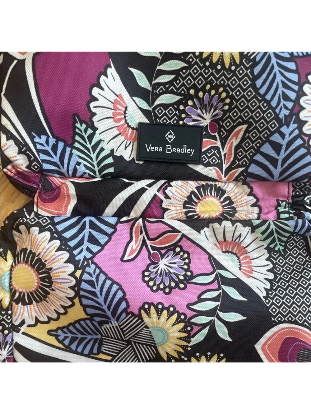 Vera Bradley Kauai Floral Lighten Up Wipes Zip Wristlet Pouch